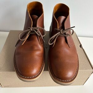 Clarks Chukka with Ortholite Insole- Rare- EUC!